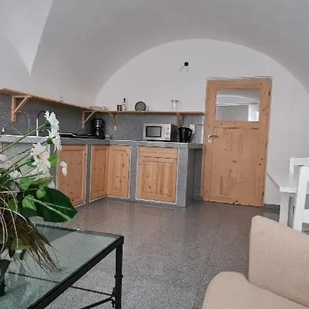 Altstadt-apartmenthaus Bogensperger شقة *