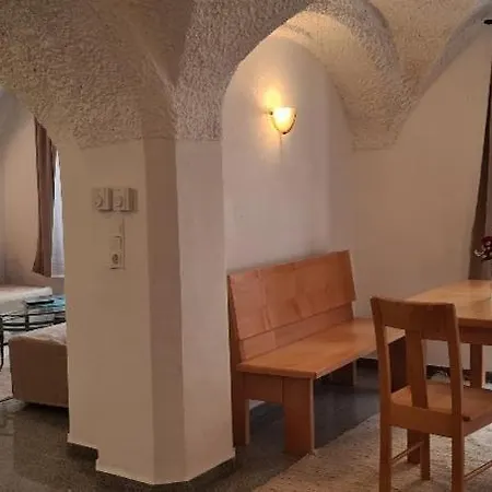 Altstadt-apartmenthaus Bogensperger * براوناو آم إن