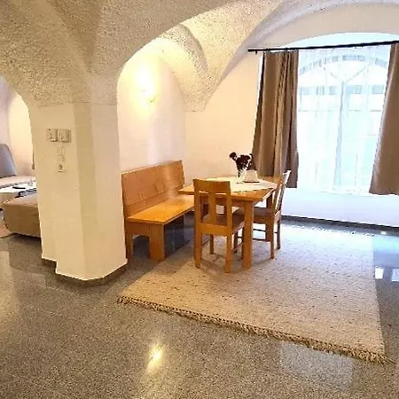Altstadt-apartmenthaus Bogensperger Daire