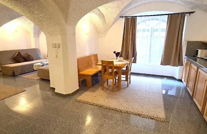 Altstadt-apartmenthaus Bogensperger Apartman